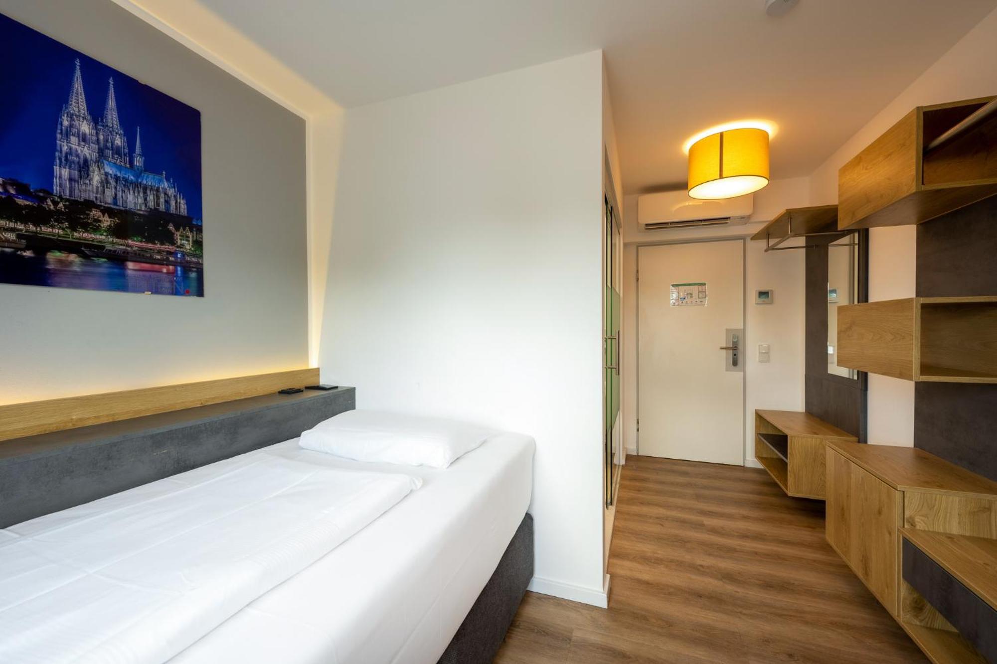 Hotel Triton Colonia